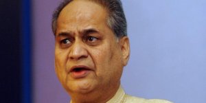 Rahul Bajaj Wiki-Biography-Age-Height-Weight-Profile-Info. super HD Pic